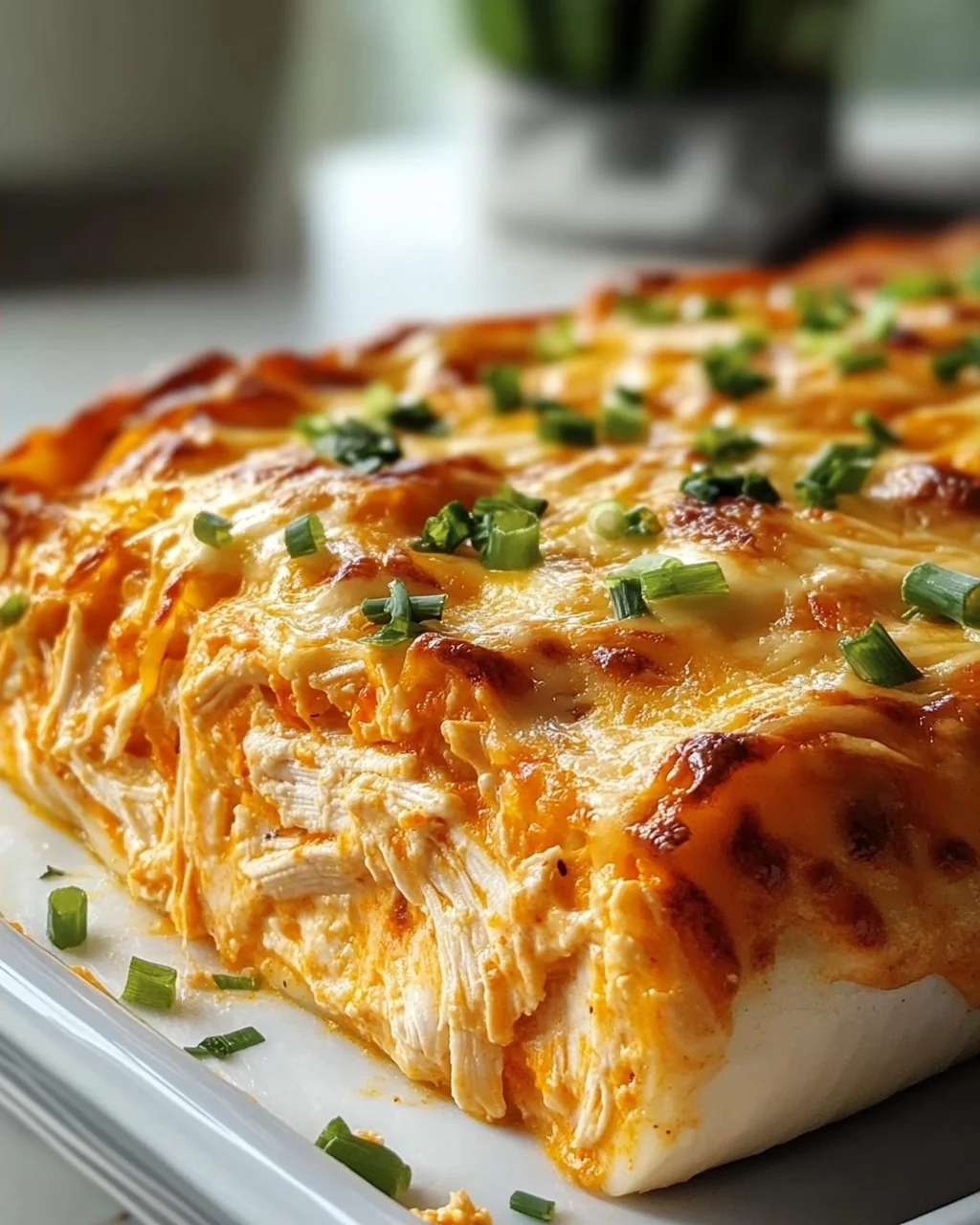 Cremiger Buffalo Hähnchen Käse Auflauf – Einfach & Lecker!