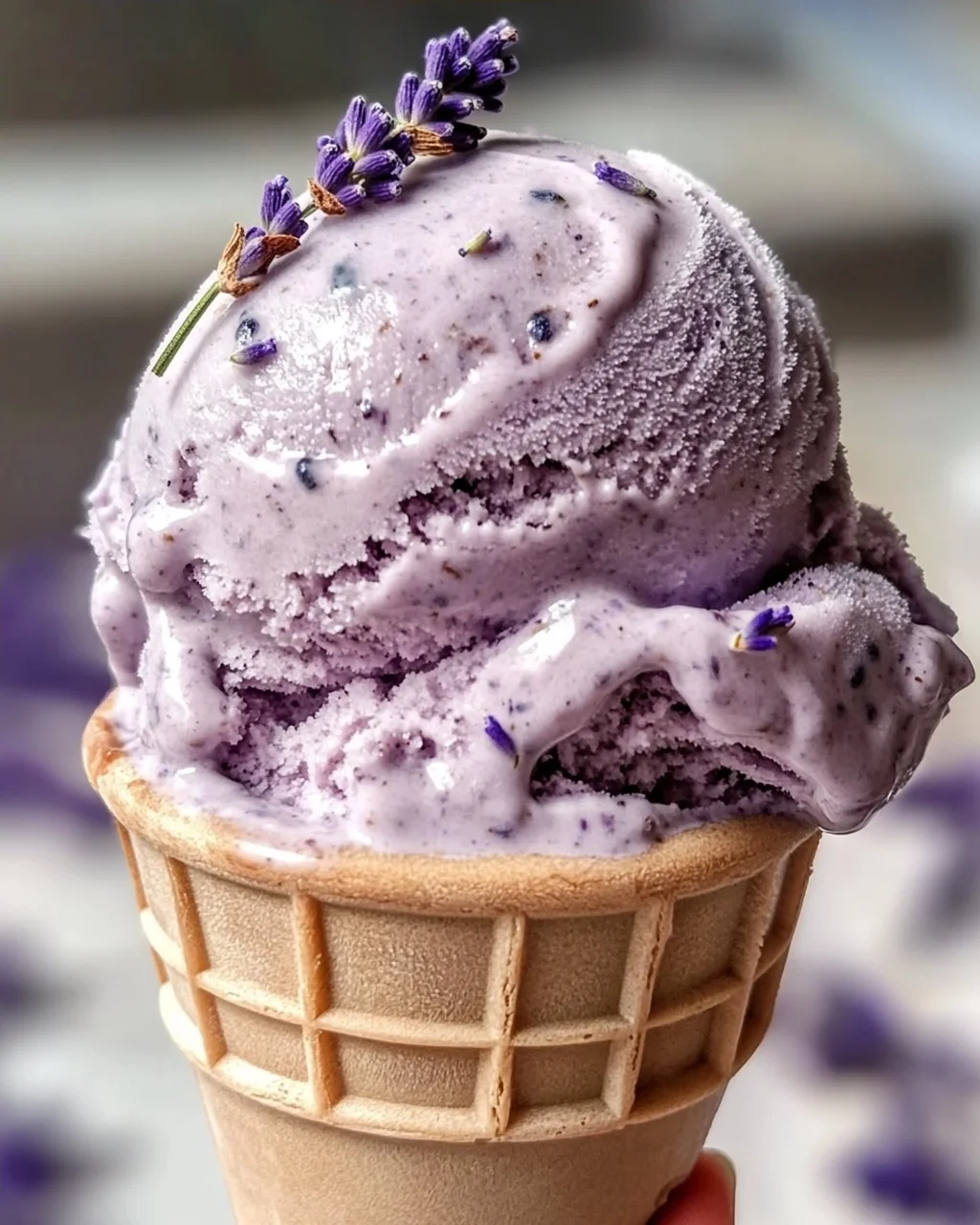 Lavendel Earl Grey Eiscreme selbstgemacht ohne Eismaschine