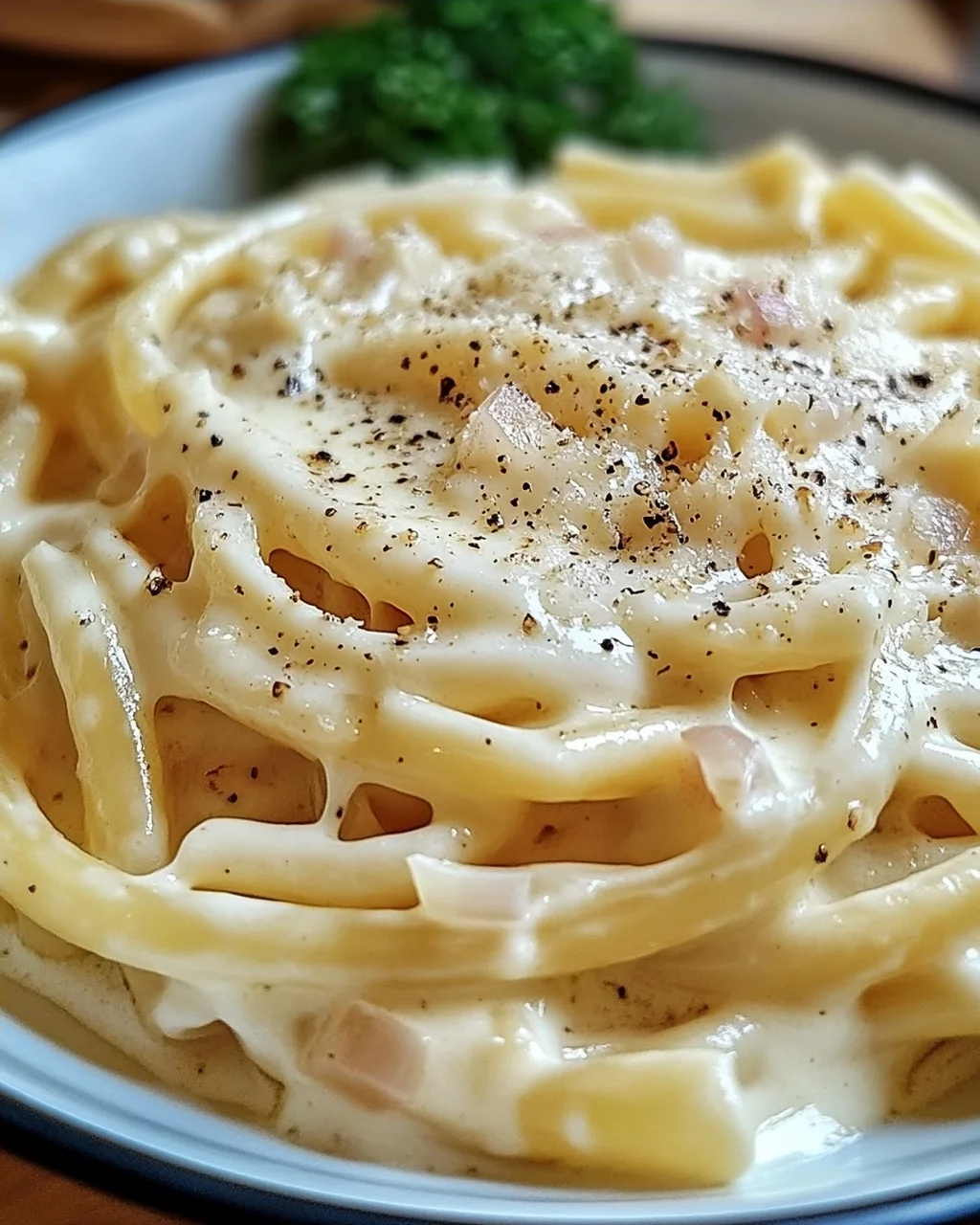Nudeln in Käse Sahne Soße